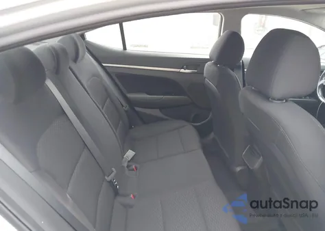 2019 Hyundai Elantra Value Edition z USA, uszkodzony, nr VIN 5NPD84LF9KH411582